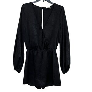 Show Me Your MuMu Women’s Black Long Sleeve V Neck Flared Leg Romper, size M.​​
